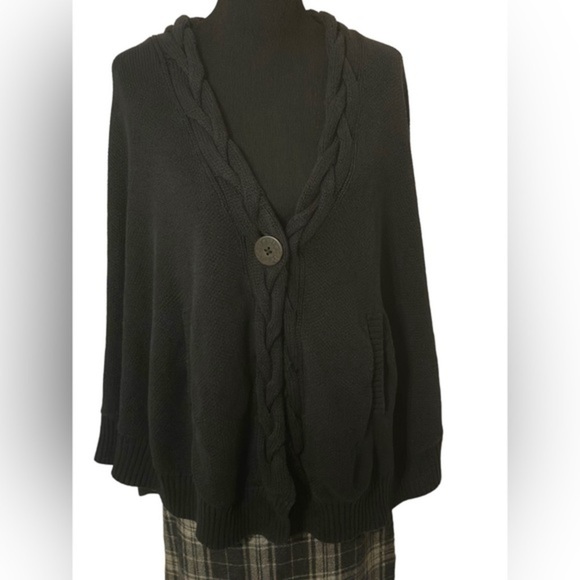 UGG Anjeline Pullover Herringbone Knit Cape Poncho Black XS/S - Picture 3 of 11
